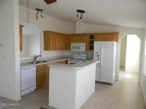 569 S Warner Dr, Apache Junction, AZ 85120 photo 5