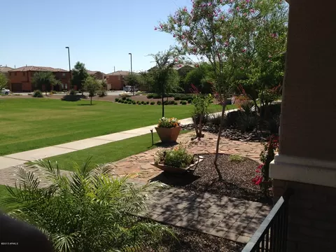 1926 S Colt Dr, Gilbert, AZ 85295 photo 3