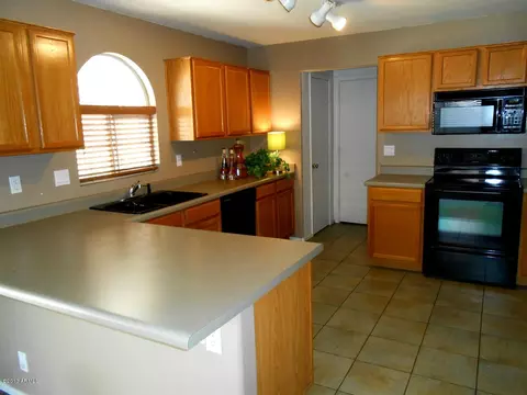 2485 E Jasper Dr, Gilbert, AZ 85296 photo 1