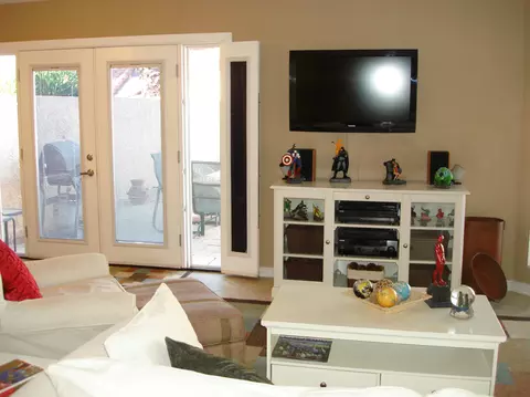 4240 E Sandia St, Phoenix, AZ 85044 photo 2