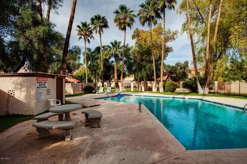 2020 E Solana Dr, Tempe, AZ 85281 photo 8