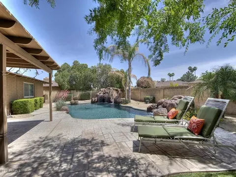 2049 E Pebble Beach Dr, Tempe, AZ 85282 photo 30