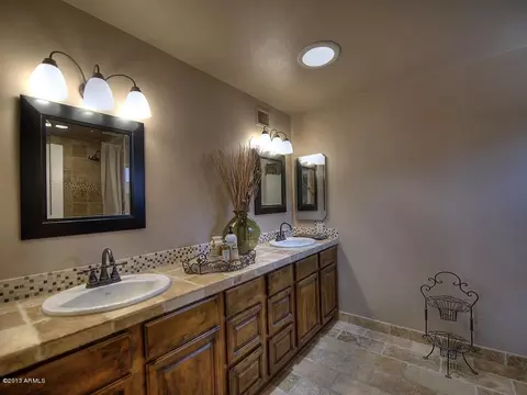 2049 E Pebble Beach Dr, Tempe, AZ 85282 photo 24
