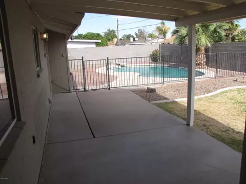 923 E 9th Pl, Mesa, AZ 85203 photo 4