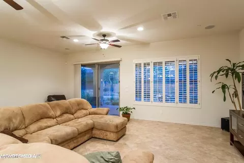 3731 E Maffeo Rd, Phoenix, AZ 85050 photo 9
