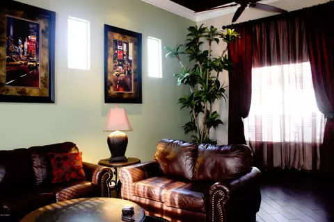 3910 E Cat Balue Dr, Phoenix, AZ 85050 photo 6