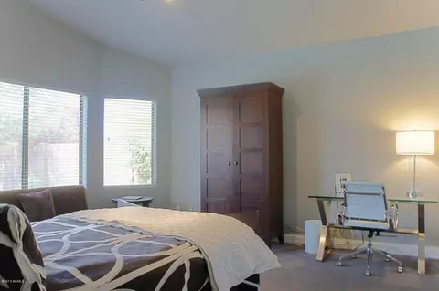 2439 E Patrick Ln, Phoenix, AZ 85024 photo 9