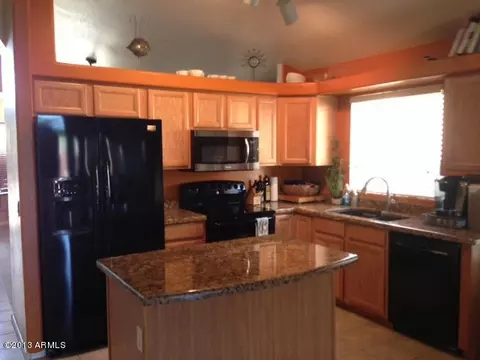 907 E Montoya Ln, Phoenix, AZ 85024 photo 3