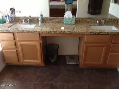 907 E Montoya Ln, Phoenix, AZ 85024 photo 8