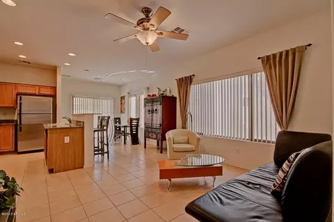 318 N 76th Pl, Mesa, AZ 85207 photo 4
