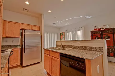 318 N 76th Pl, Mesa, AZ 85207 photo 5