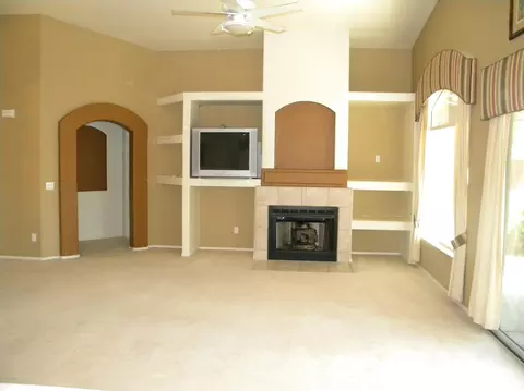 1123 E Blackhawk Dr, Phoenix, AZ 85024 photo 3