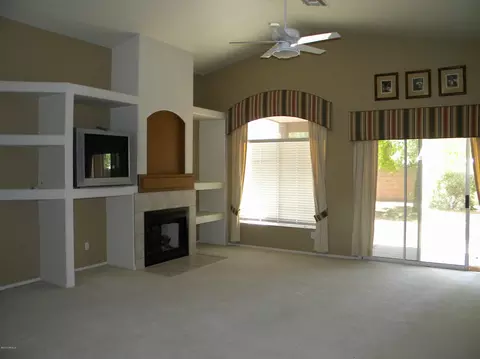 1123 E Blackhawk Dr, Phoenix, AZ 85024 photo 2