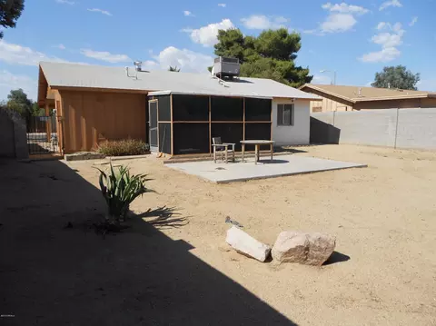 3735 E Claire Dr, Phoenix, AZ 85032 photo 11