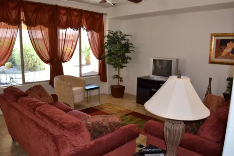 4630 E Rakestraw Ln, Gilbert, AZ 85298 photo 2
