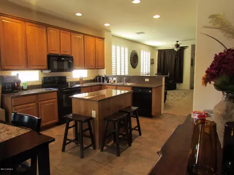 3893 S Dew Drop Ln, Gilbert, AZ 85297 photo 5