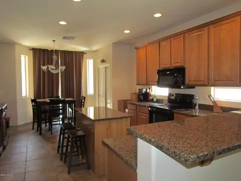 3893 S Dew Drop Ln, Gilbert, AZ 85297 photo 4