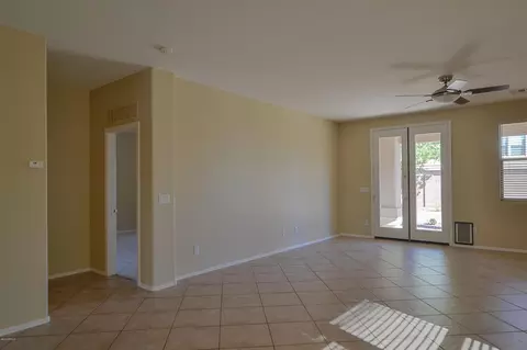 1918 E Patrick Ln, Phoenix, AZ 85024 photo 9
