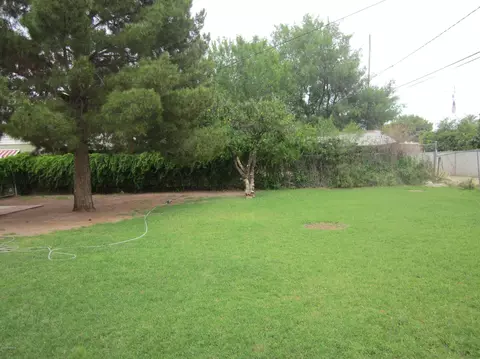 717 W 2nd Pl, Mesa, AZ 85201 photo 9
