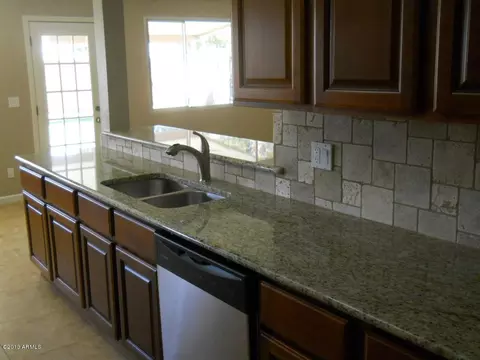 2816 E Cannon Dr, Phoenix, AZ 85028 photo 8