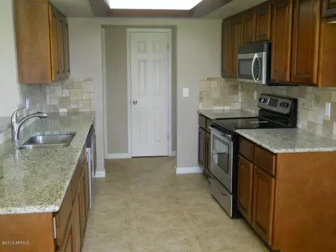 2816 E Cannon Dr, Phoenix, AZ 85028 photo 9