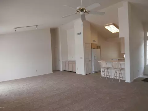 913 E Verbena Dr, Phoenix, AZ 85048 photo 5