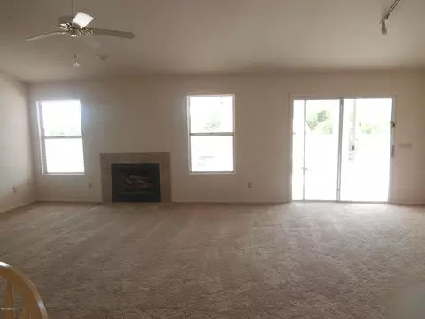 913 E Verbena Dr, Phoenix, AZ 85048 photo 3