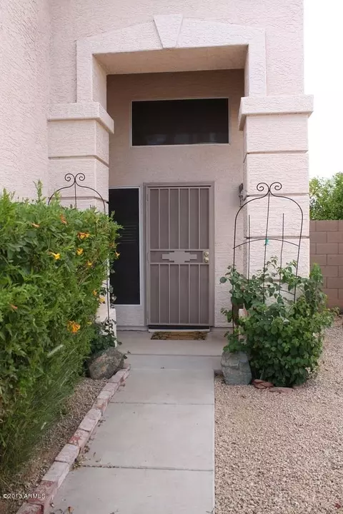 3946 E Rosemonte Dr, Phoenix, AZ 85050 photo 2