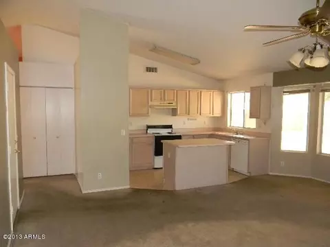 902 S Wanda Dr, Gilbert, AZ 85296 photo 8