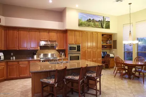 434 E Desert Wind Dr, Phoenix, AZ 85048 photo 10