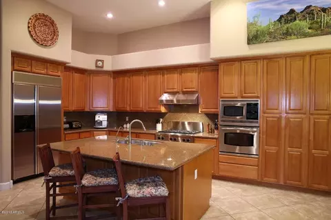 434 E Desert Wind Dr, Phoenix, AZ 85048 photo 11