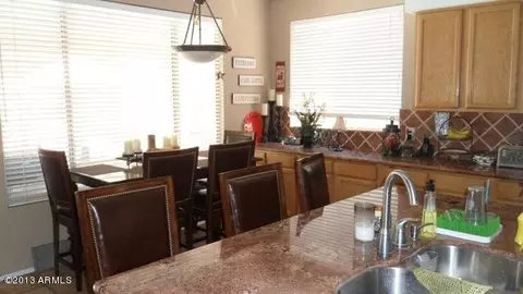 4352 E Sands Dr, Phoenix, AZ 85050 photo 4