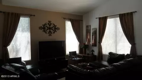 4352 E Sands Dr, Phoenix, AZ 85050 photo 6