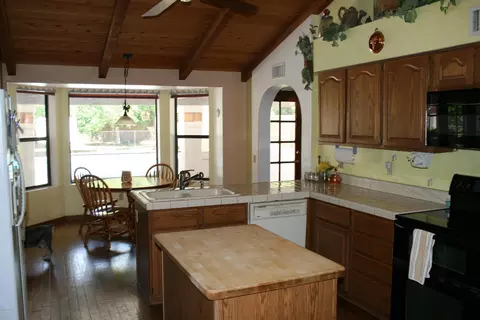 2340 E Laurel St, Mesa, AZ 85213 photo 7