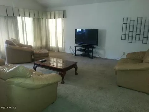 446 E Wescott Dr, Phoenix, AZ 85024 photo 3