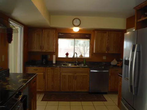 955 E Hondo Ave, Apache Junction, AZ 85119 photo 8