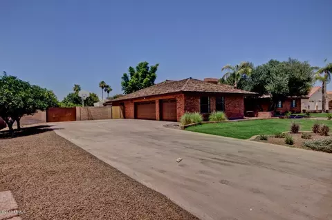 4024 E Glade Cir, Mesa, AZ 85206 photo 2