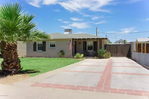 2700 E Amelia Ave, Phoenix, AZ 85016 photo 2