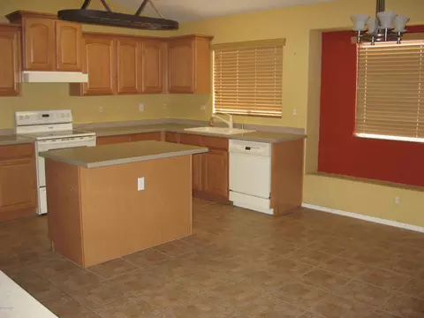 1430 E Huntington Dr, Phoenix, AZ 85040 photo 4