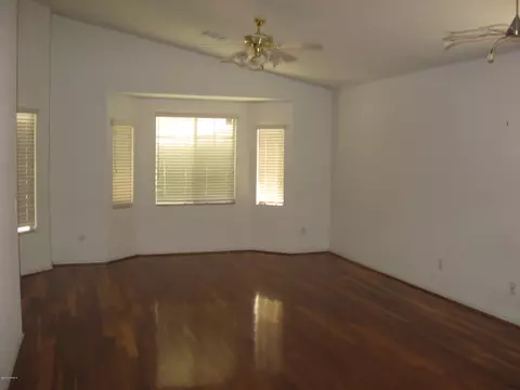 1430 E Huntington Dr, Phoenix, AZ 85040 photo 3