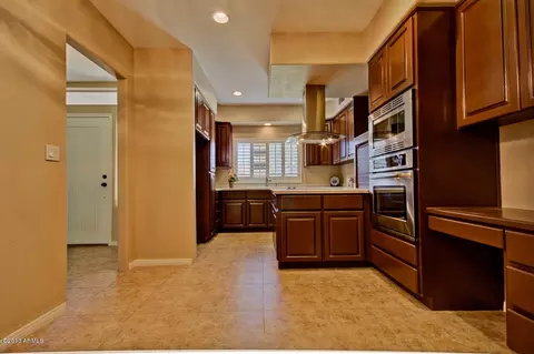 908 E Derby Dr, Tempe, AZ 85284 photo 5