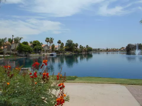 3310 E Hiddenview Dr, Phoenix, AZ 85048 photo 1