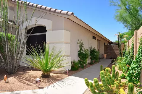2201 E Paraiso Dr, Phoenix, AZ 85024 photo 2
