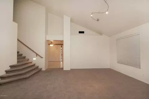 539 E Betsy Ln, Gilbert, AZ 85296 photo 8