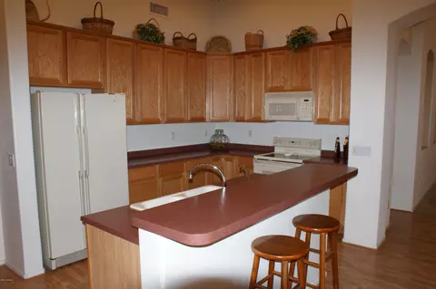 7015 W Potter Dr, Glendale, AZ 85308 photo 6