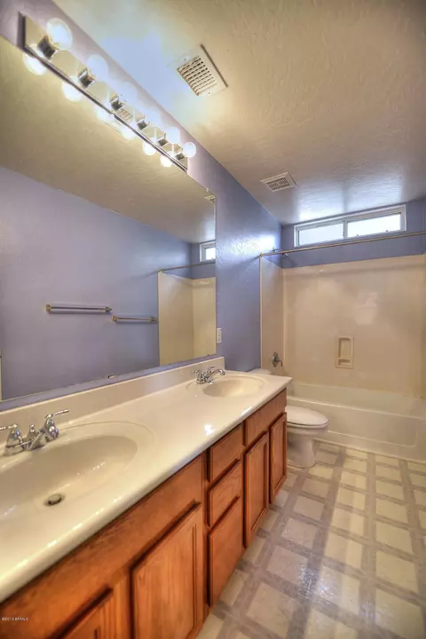 2785 E Michelle Way, Gilbert, AZ 85234 photo 12