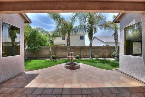 2785 E Michelle Way, Gilbert, AZ 85234 photo 7