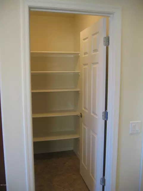 3937 E Cat Balue Dr, Phoenix, AZ 85050 photo 6