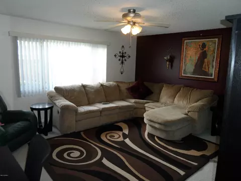 1638 E Manhatton Dr, Tempe, AZ 85282 photo 3