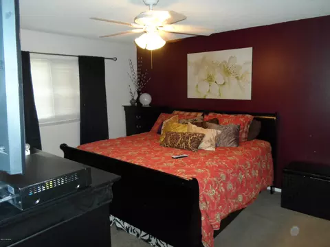 1638 E Manhatton Dr, Tempe, AZ 85282 photo 11